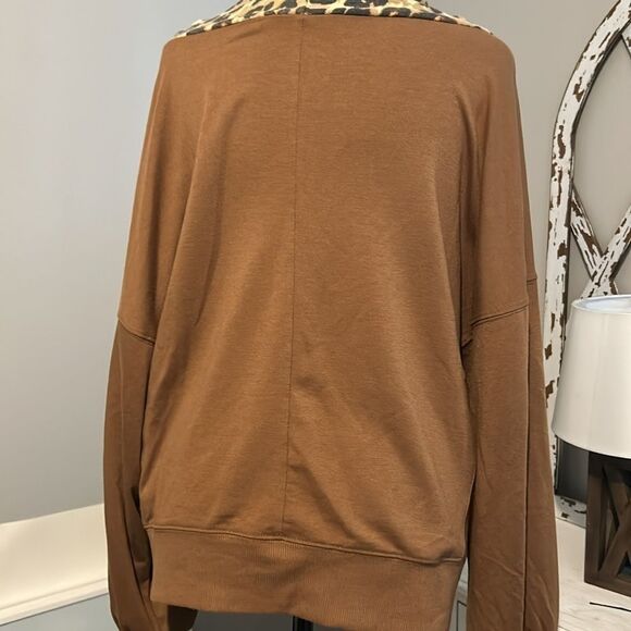 Zenana Small hooded sweater   D - Picture 7 of 11